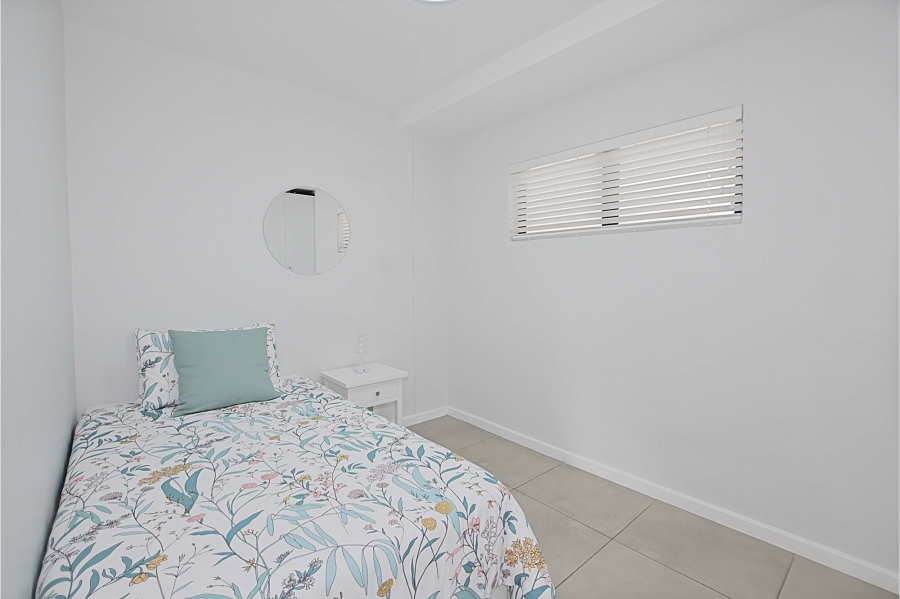 2 Bedroom Property for Sale in Waves Edge Western Cape